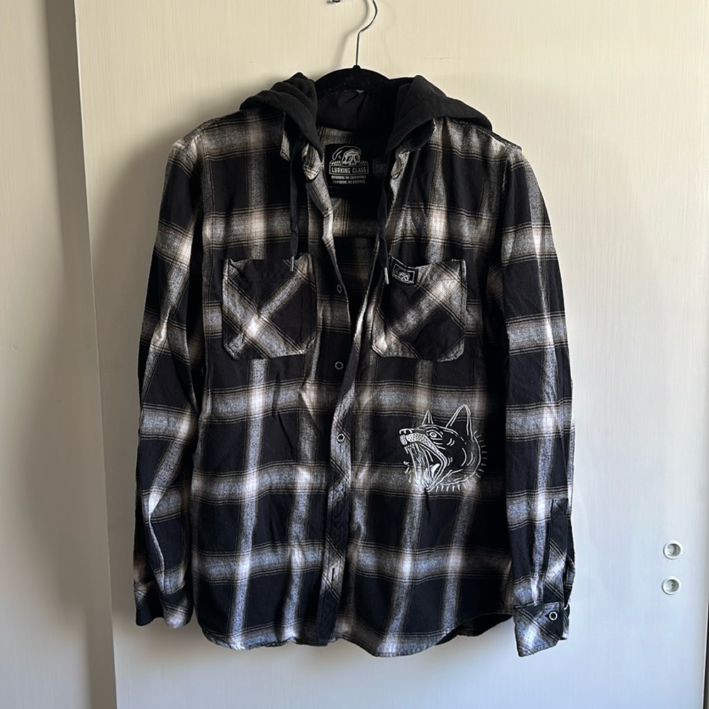 Men’s Lurking Class Hooded Flannel Size Medium